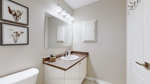 Photo 24 at 220 Deepsprings Crescent, Vellore Village, Vaughan