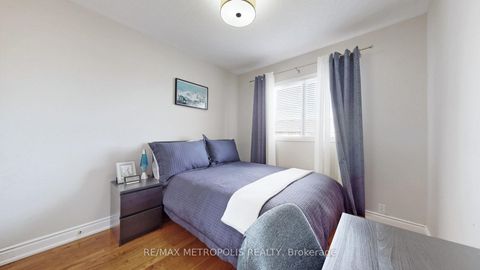 Photo 28 at 220 Deepsprings Crescent, Vellore Village, Vaughan