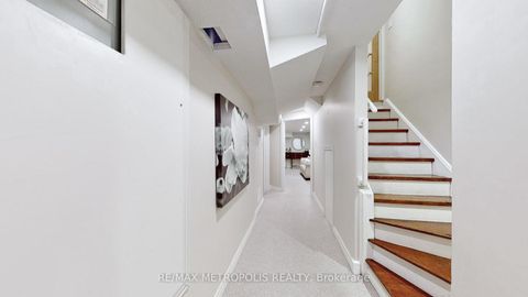 Photo 34 at 220 Deepsprings Crescent, Vellore Village, Vaughan