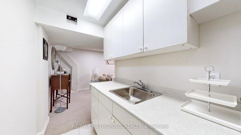 Photo 39 at 220 Deepsprings Crescent, Vellore Village, Vaughan