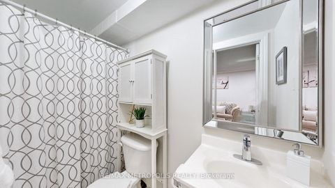 Photo 40 at 220 Deepsprings Crescent, Vellore Village, Vaughan