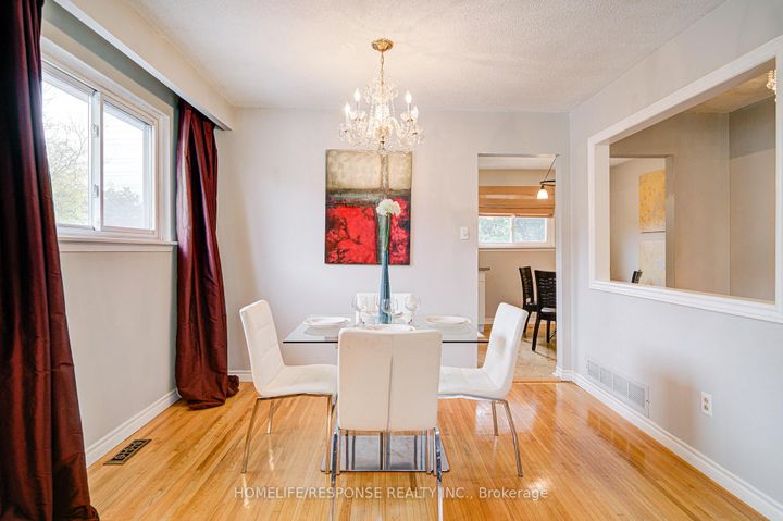 Photo 8 at 33 Groveland Crescent, Northgate, Brampton