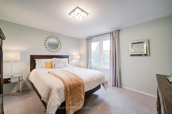 Photo 16 at 33 Groveland Crescent, Northgate, Brampton