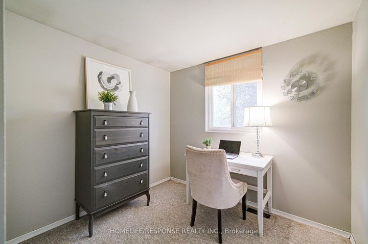 Photo 22 at 33 Groveland Crescent, Northgate, Brampton