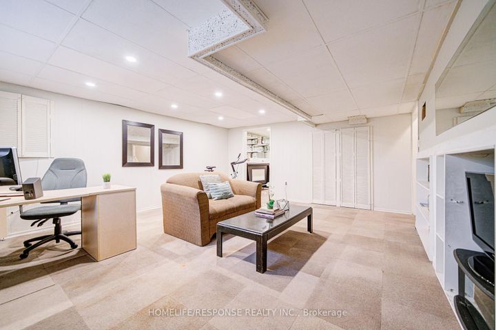 Photo 29 at 33 Groveland Crescent, Northgate, Brampton