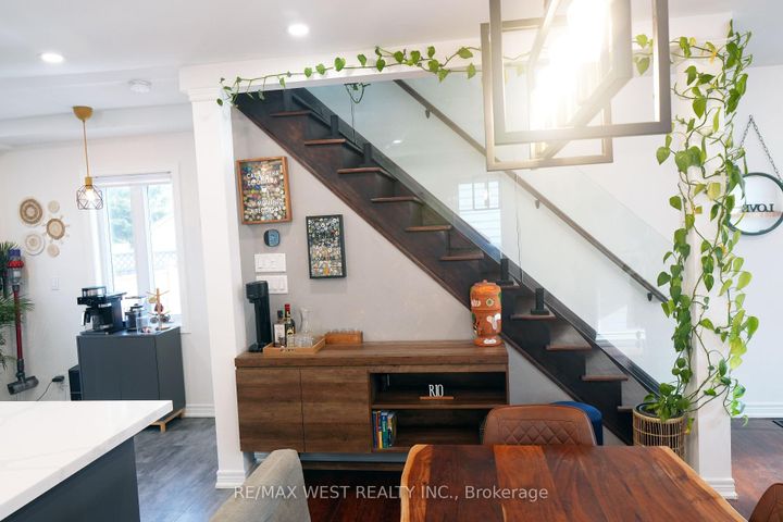 Photo 7 at 203 Court Street, Central, Oshawa