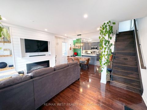 Photo 3 at 203 Court Street, Central, Oshawa