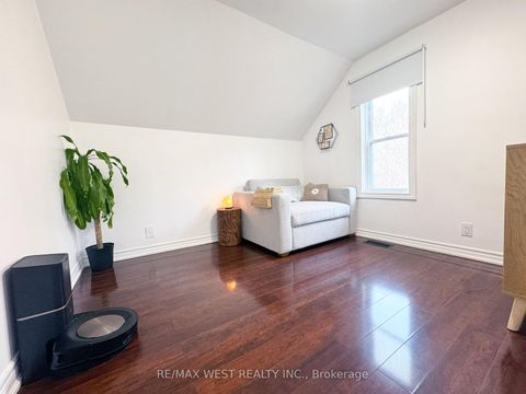 Photo 18 at 203 Court Street, Central, Oshawa