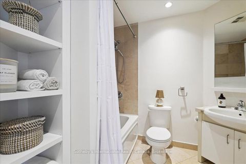 Photo 19 at 1804 - 218 Queens Quay W, Waterfront Communities C1, Toronto