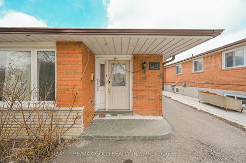 Photo 2 at 3200 Morning Star Drive, Malton, Mississauga