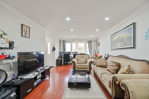 Photo 5 at 3200 Morning Star Drive, Malton, Mississauga