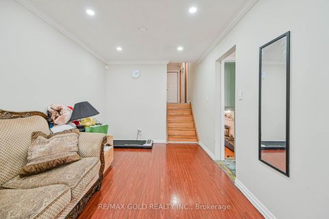 Photo 11 at 3200 Morning Star Drive, Malton, Mississauga