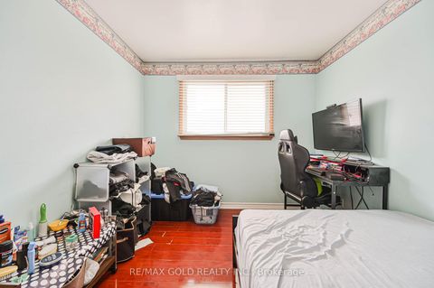 Photo 18 at 3200 Morning Star Drive, Malton, Mississauga