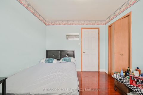 Photo 19 at 3200 Morning Star Drive, Malton, Mississauga