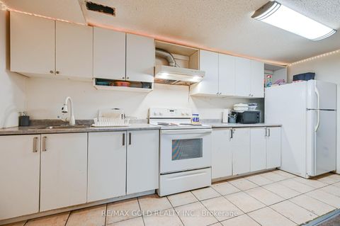 Photo 36 at 3200 Morning Star Drive, Malton, Mississauga