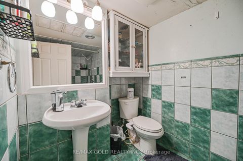 Photo 39 at 3200 Morning Star Drive, Malton, Mississauga