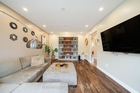 Photo 6 at 1007 Cardinal Court, Eastdale, Oshawa