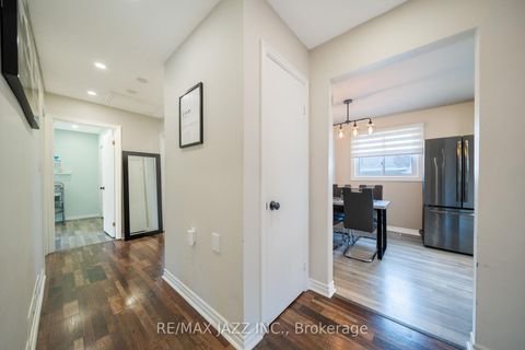 Photo 13 at 1007 Cardinal Court, Eastdale, Oshawa