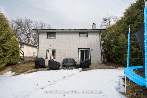 Photo 36 at 1007 Cardinal Court, Eastdale, Oshawa