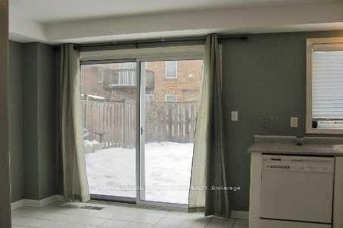 Photo 3 at 18 Madeira Avenue, Vellore Village, Vaughan