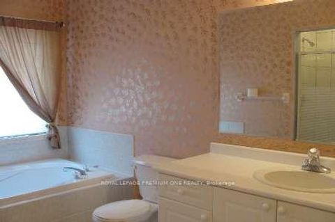 Photo 5 at 18 Madeira Avenue, Vellore Village, Vaughan