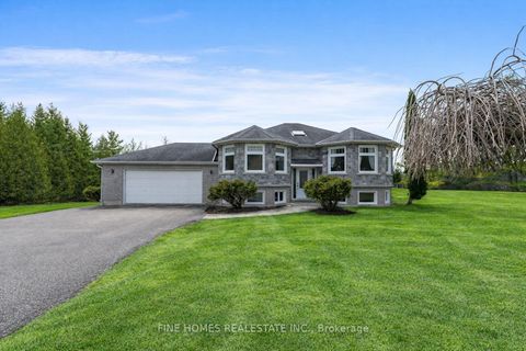 Photo 1 at 5895 Latimer Road, Sutton & Jackson's Point, Georgina