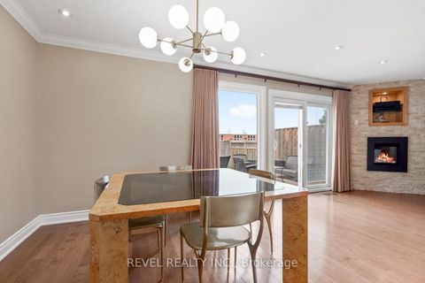 Photo 5 at 35 Bigham Crescent, West Deane, Toronto