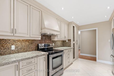 Photo 8 at 35 Bigham Crescent, West Deane, Toronto