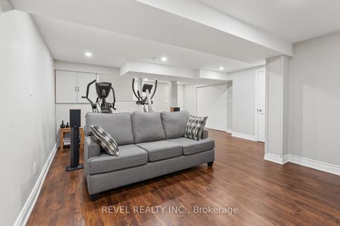 Photo 21 at 35 Bigham Crescent, West Deane, Toronto