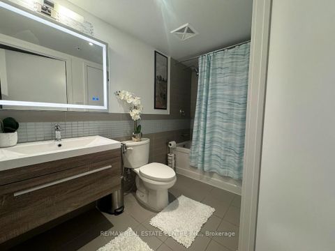 Photo 16 at 217 - 295 Adelaide Street W, Waterfront Communities C1, Toronto