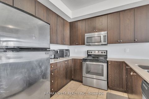 Photo 9 at 9 - 9601 Jane Street, Maple, Vaughan