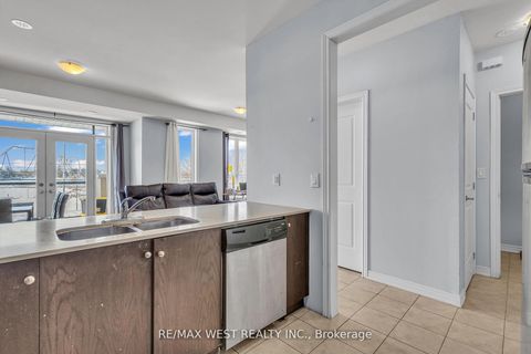 Photo 11 at 9 - 9601 Jane Street, Maple, Vaughan