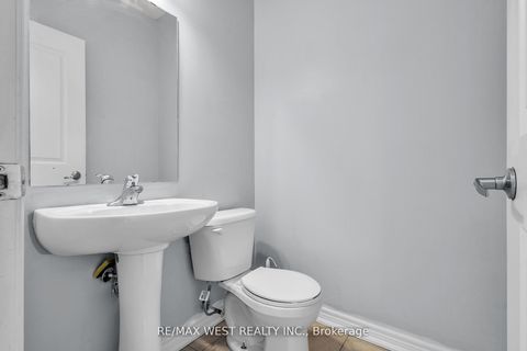 Photo 27 at 9 - 9601 Jane Street, Maple, Vaughan