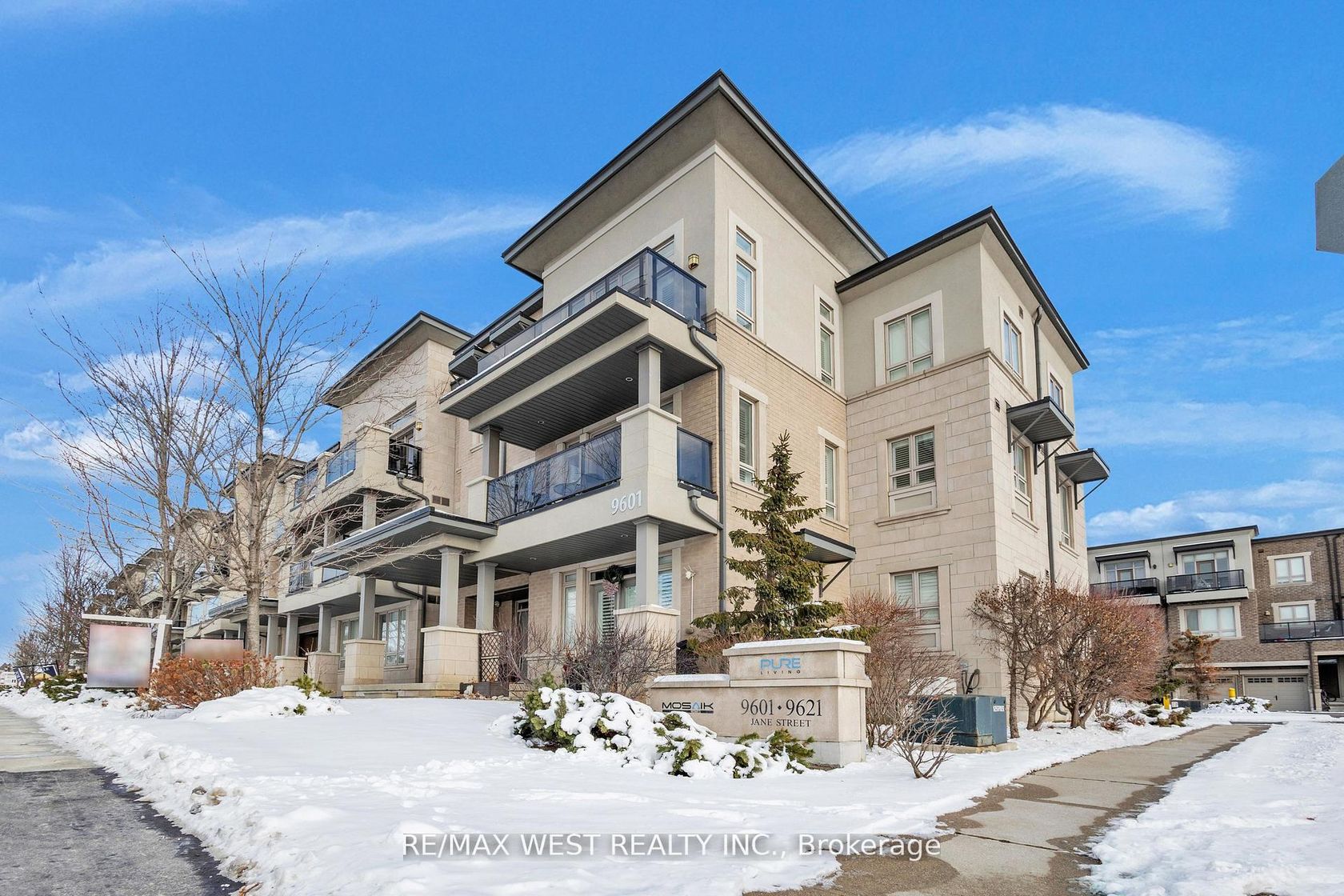 9 - 9601 Jane Street, Maple, Vaughan 