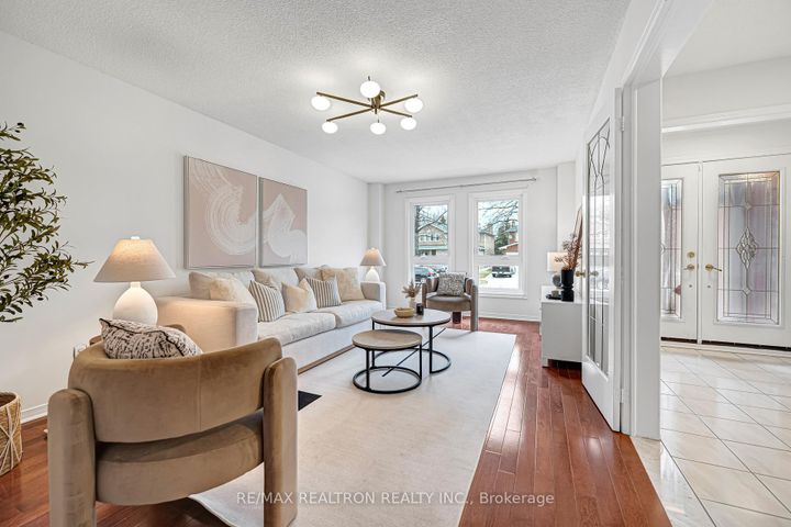 Photo 4 at 3488 Africa Crescent, Fairview, Mississauga