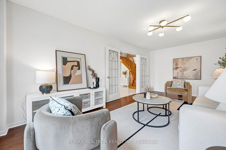 Photo 9 at 3488 Africa Crescent, Fairview, Mississauga