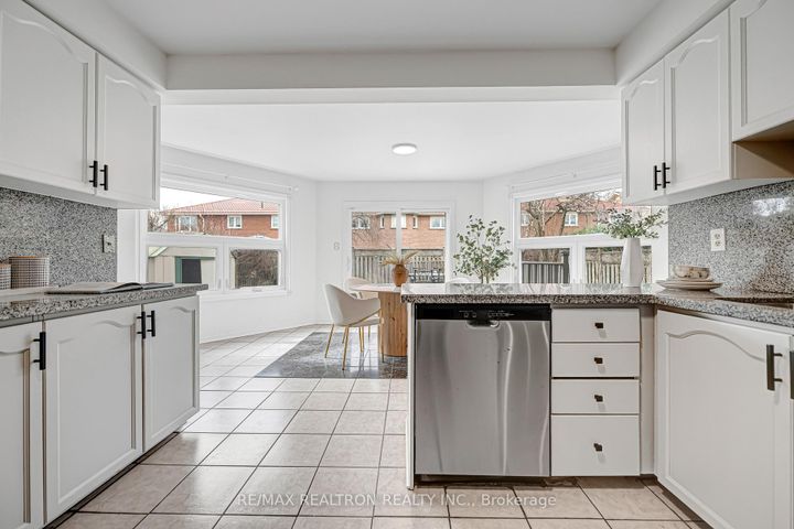 Photo 19 at 3488 Africa Crescent, Fairview, Mississauga