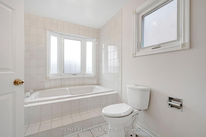 Photo 25 at 3488 Africa Crescent, Fairview, Mississauga