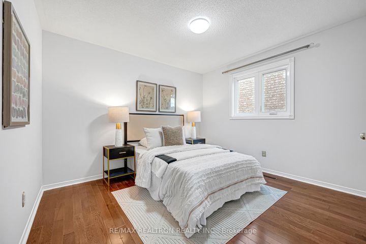 Photo 31 at 3488 Africa Crescent, Fairview, Mississauga