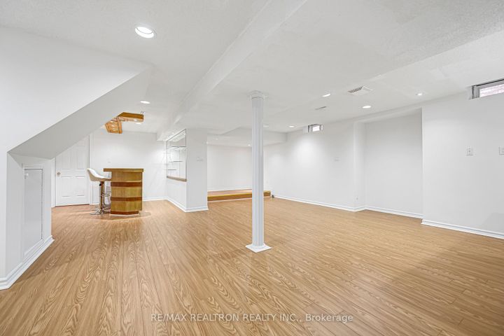 Photo 37 at 3488 Africa Crescent, Fairview, Mississauga