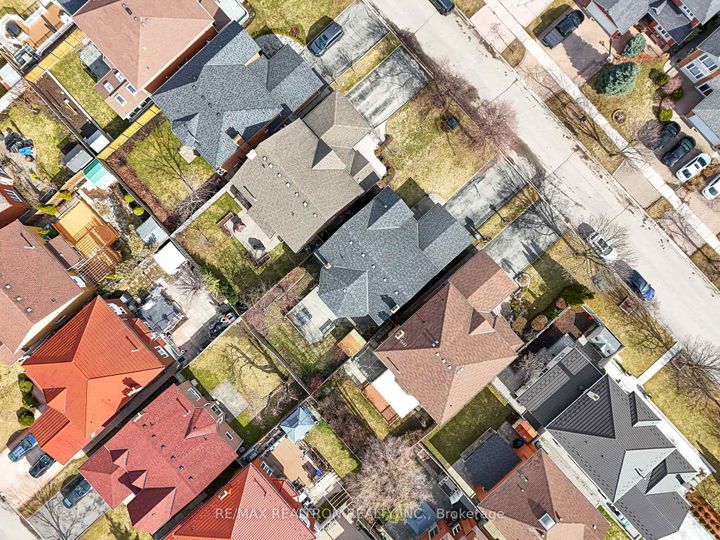 Photo 45 at 3488 Africa Crescent, Fairview, Mississauga