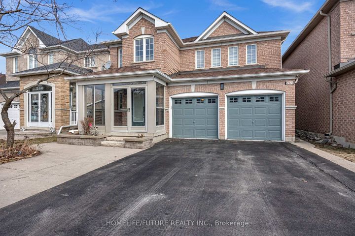 Photo 2 at 262 Helen Avenue, South Unionville, Markham