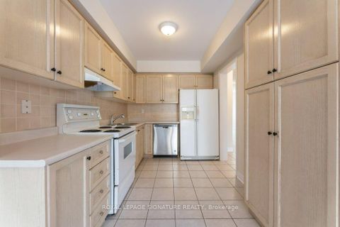 Photo 12 at 55 Pottery Place, East Woodbridge, Vaughan