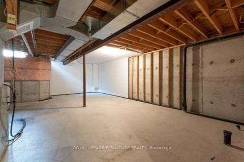 Photo 37 at 55 Pottery Place, East Woodbridge, Vaughan