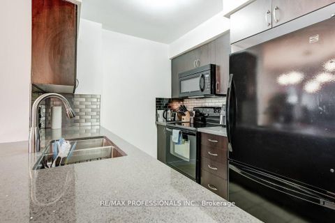 Photo 10 at 930 - 60 Heintzman Street, Junction Area, Toronto