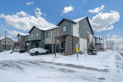 Photo 2 at 22 - 1 Stonehart Lane, East Bayfield, Barrie