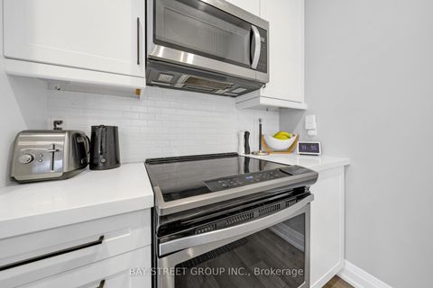 Photo 9 at 22 - 1 Stonehart Lane, East Bayfield, Barrie