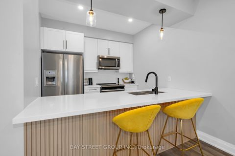 Photo 11 at 22 - 1 Stonehart Lane, East Bayfield, Barrie