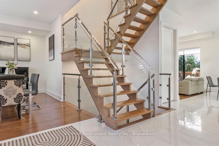 Photo 15 at 1526 Bridge Road, WO West, Oakville
