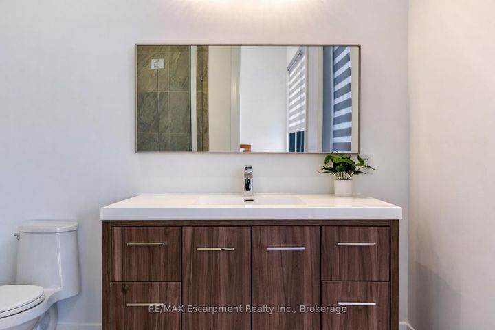 Photo 26 at 1526 Bridge Road, WO West, Oakville